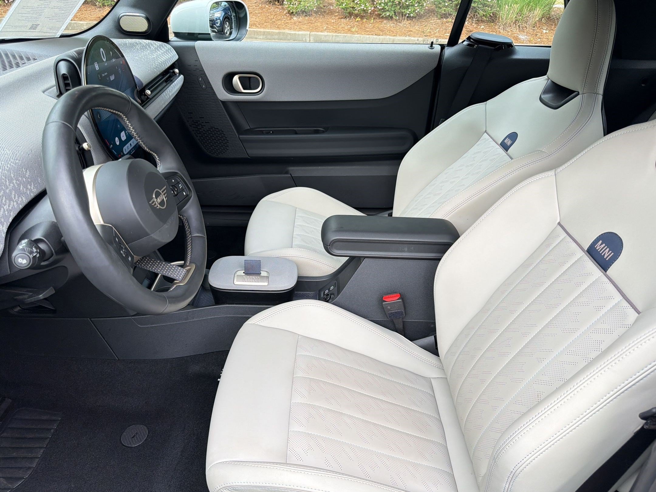 Used 2025 MINI Cooper Convertible FWD image 5