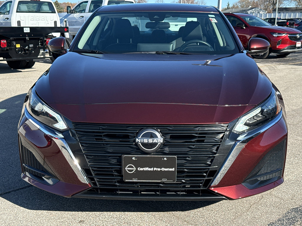 Certified 2024 Nissan Altima 2.5 SV w/ SV Premium Package image 3