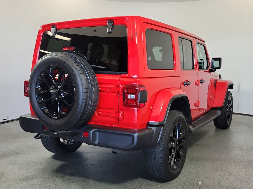 Used 2025 Jeep Wrangler Unlimited Sahara image 6
