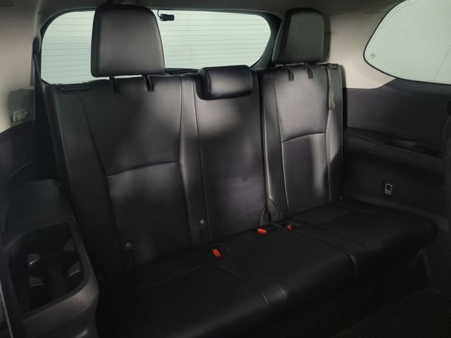 Used 2024 Toyota Grand Highlander FWD image 16