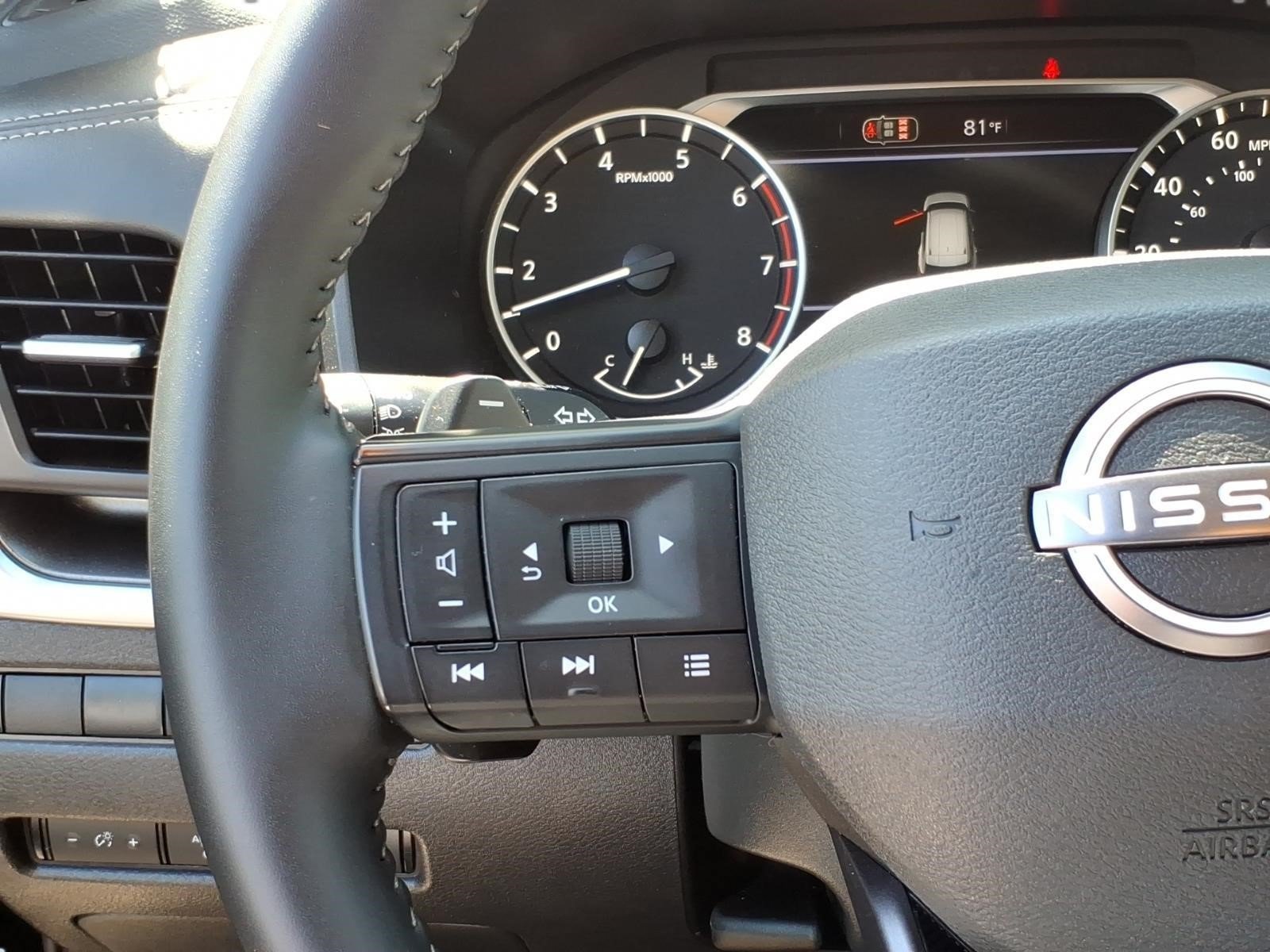 Used 2026 Nissan Rogue SV AWD/4WD image 13