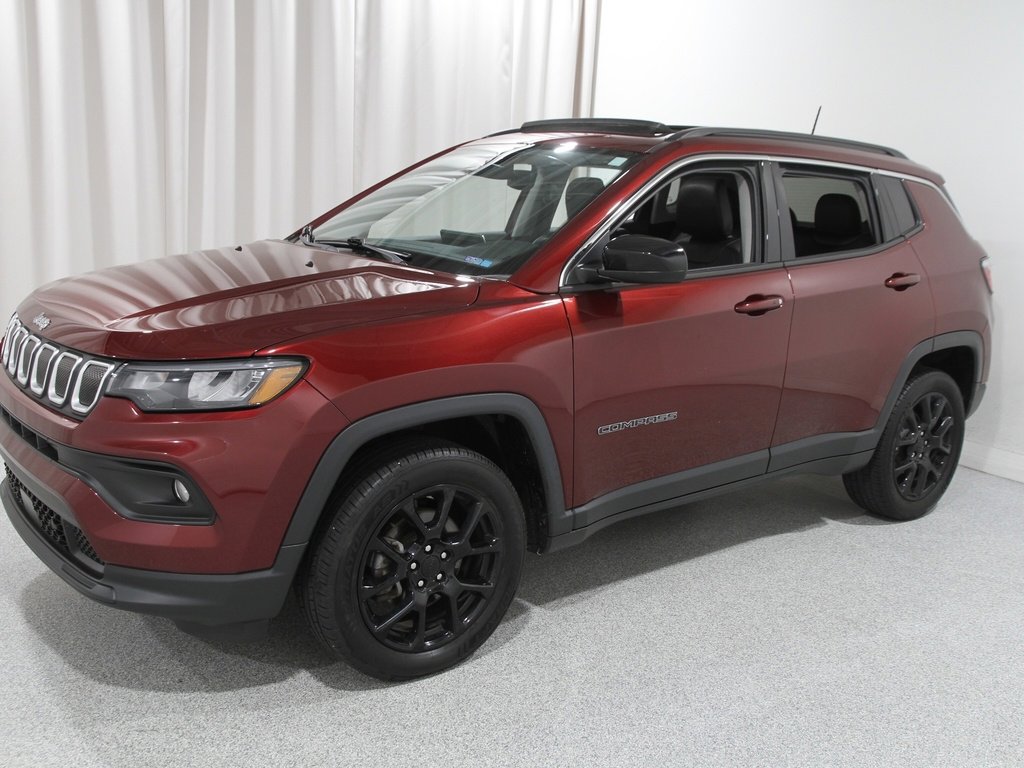 Used 2022 Jeep Compass Latitude w/ Sun and Sound Group image 3