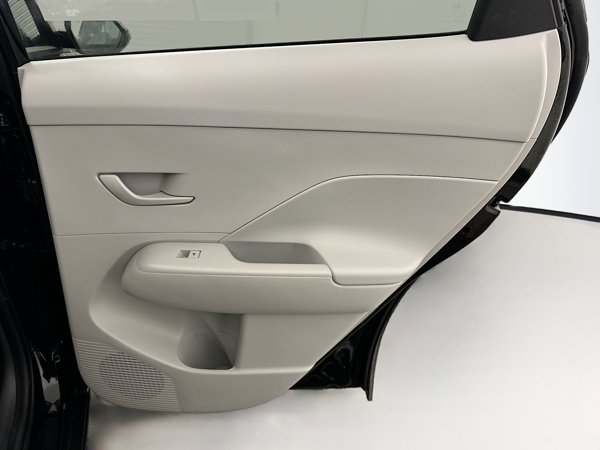 Used 2025 Hyundai Kona SEL AWD/4WD image 30