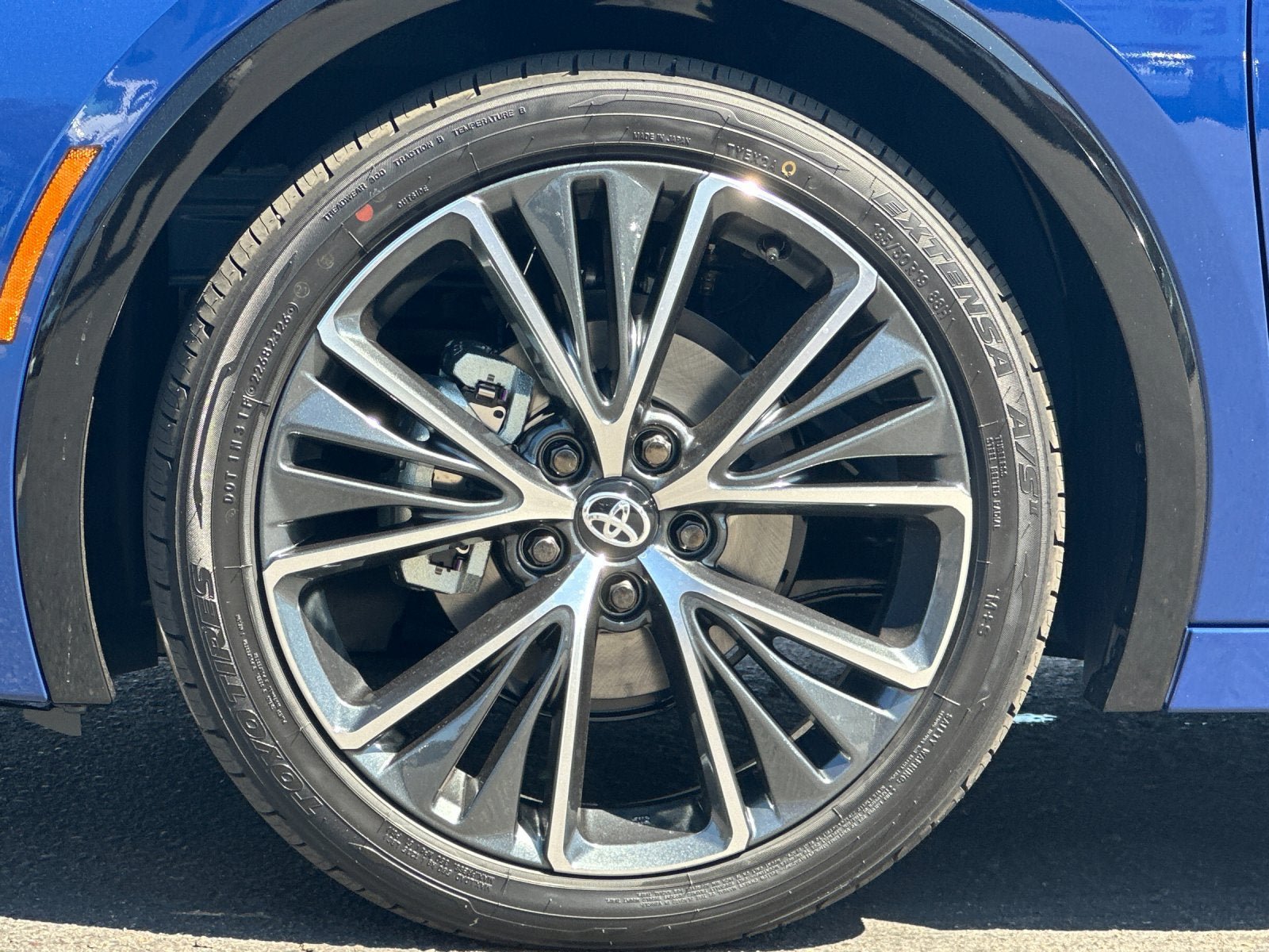 New 2027 Toyota Prius XLE FWD image 30