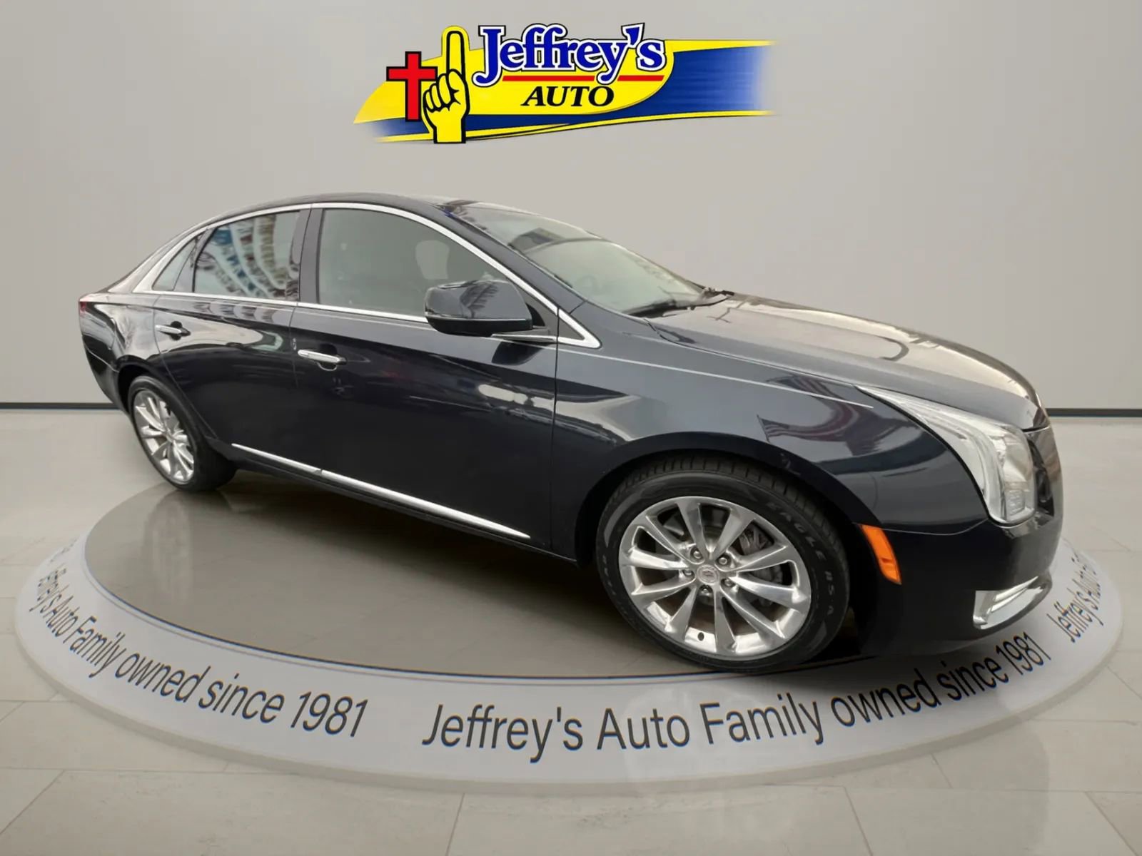 Used 2013 Cadillac XTS Luxury w/ Driver Awareness Package FWD image 9