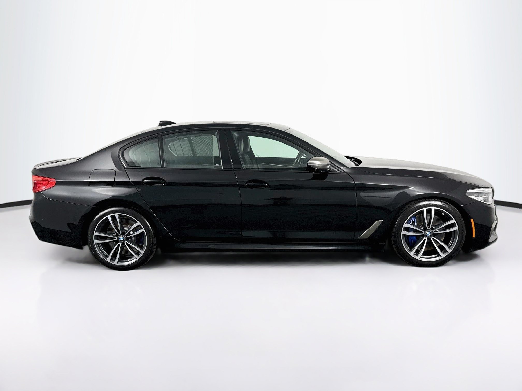 Used 2020 BMW M550i xDrive AWD/4WD image 16
