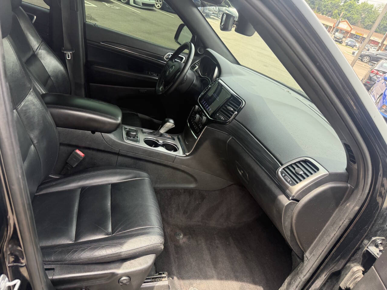 Used 2019 Jeep Grand Cherokee Limited AWD/4WD image 14