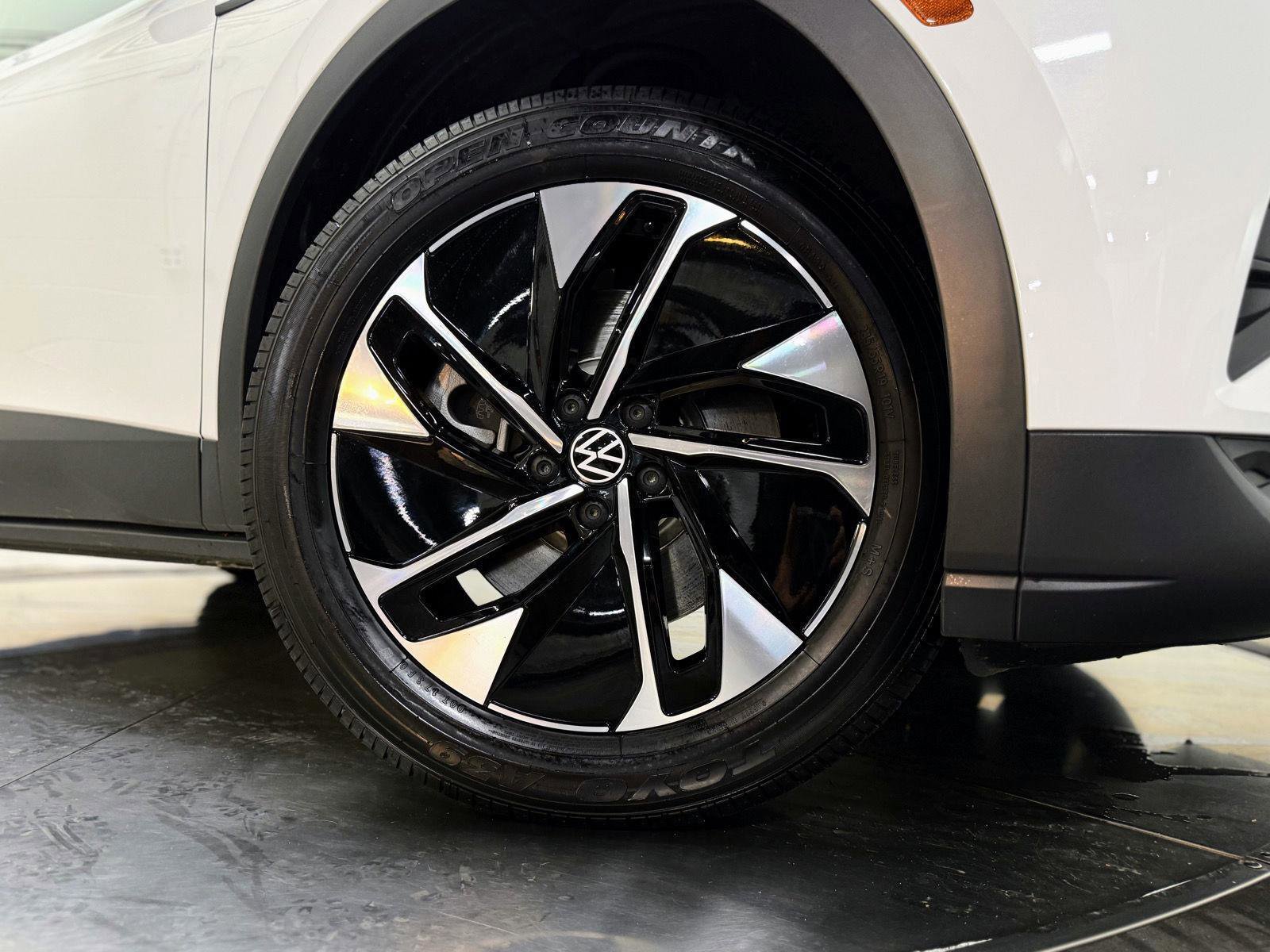 Used 2022 Volkswagen ID.4 Pro image 9