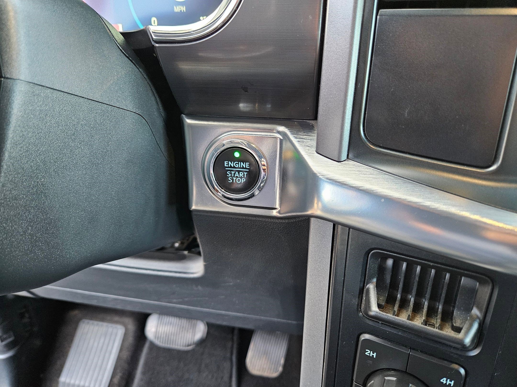 Used 2023 Ford F150 Lariat image 21