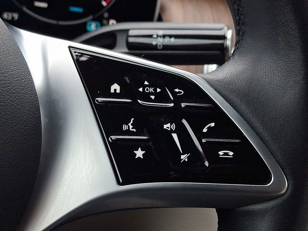 Used 2023 Mercedes-Benz GLC 300 GLC 300 image 24