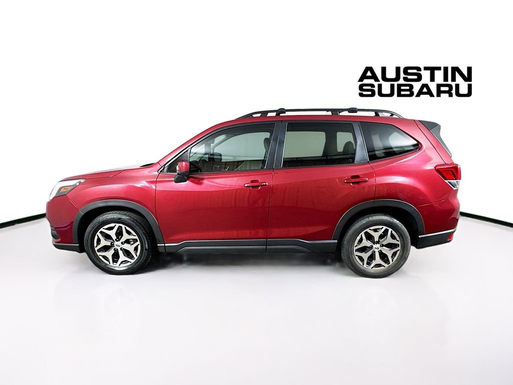Used 2024 Subaru Forester Premium image 4