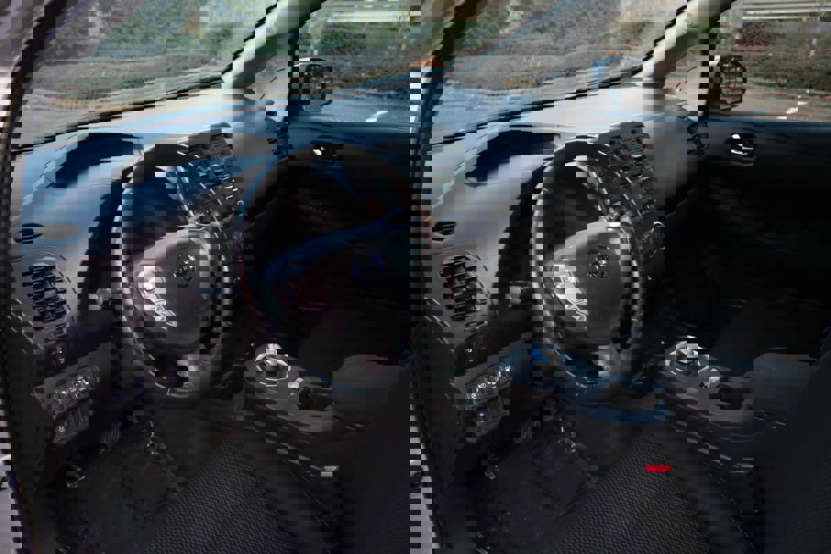 Used 2014 Nissan Leaf S w/ Charge Package image 15