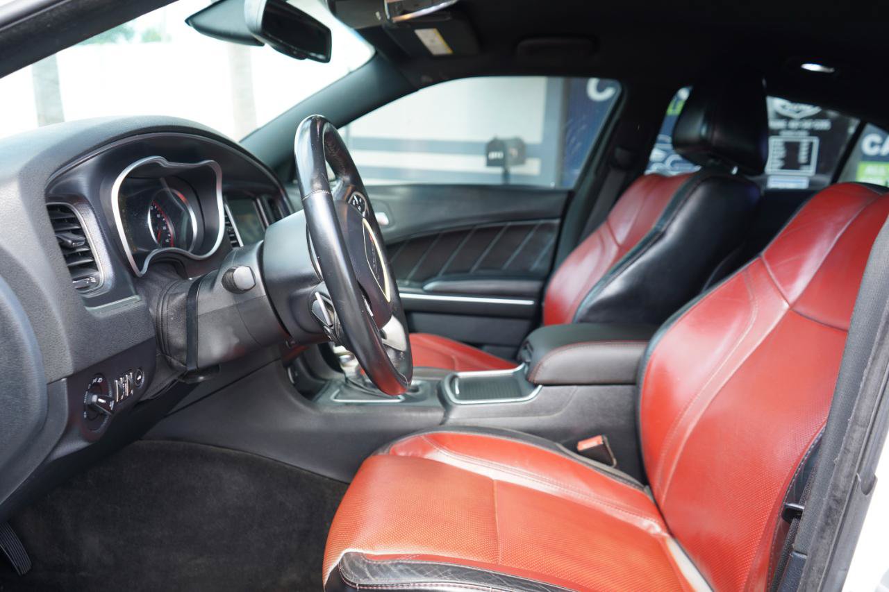 Used 2016 Dodge Charger SXT w/ Plus Group RWD image 7