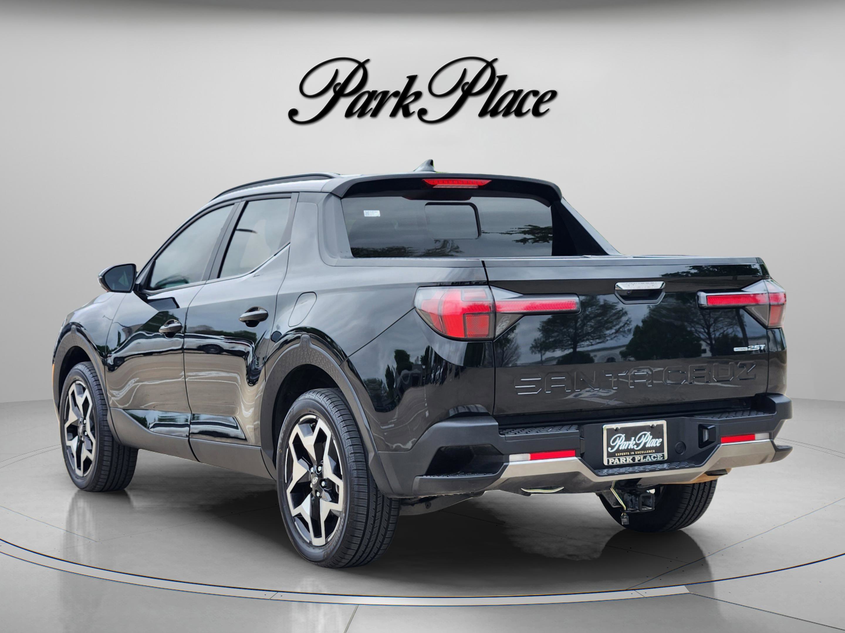 Used 2022 Hyundai Santa Cruz Limited AWD/4WD image 3