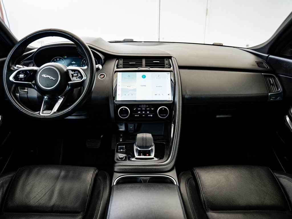 Used 2022 Jaguar E-PACE SE image 28
