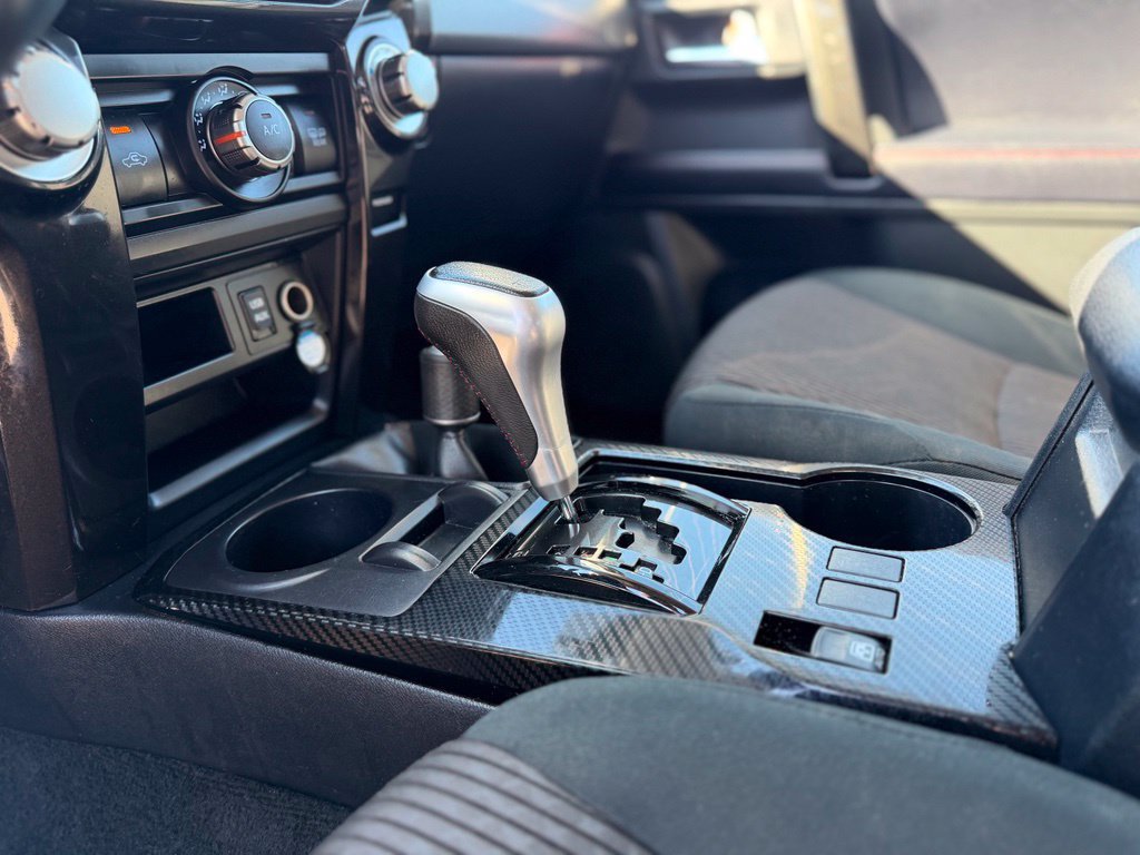 Used 2018 Toyota 4Runner TRD Off-Road AWD/4WD image 31
