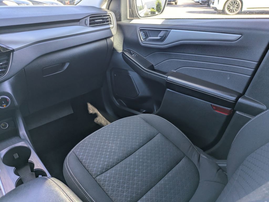 Used 2025 Ford Escape Active image 17