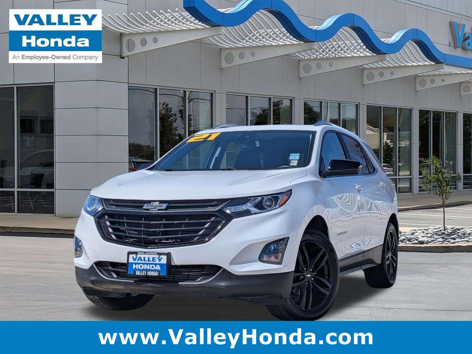 Used 2021 Chevrolet Equinox LT image 1