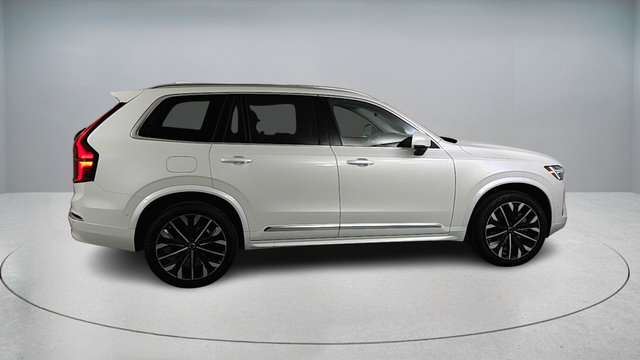 New 2026 Volvo XC90 T8 Ultra w/ Protection Package Premier AWD/4WD image 3