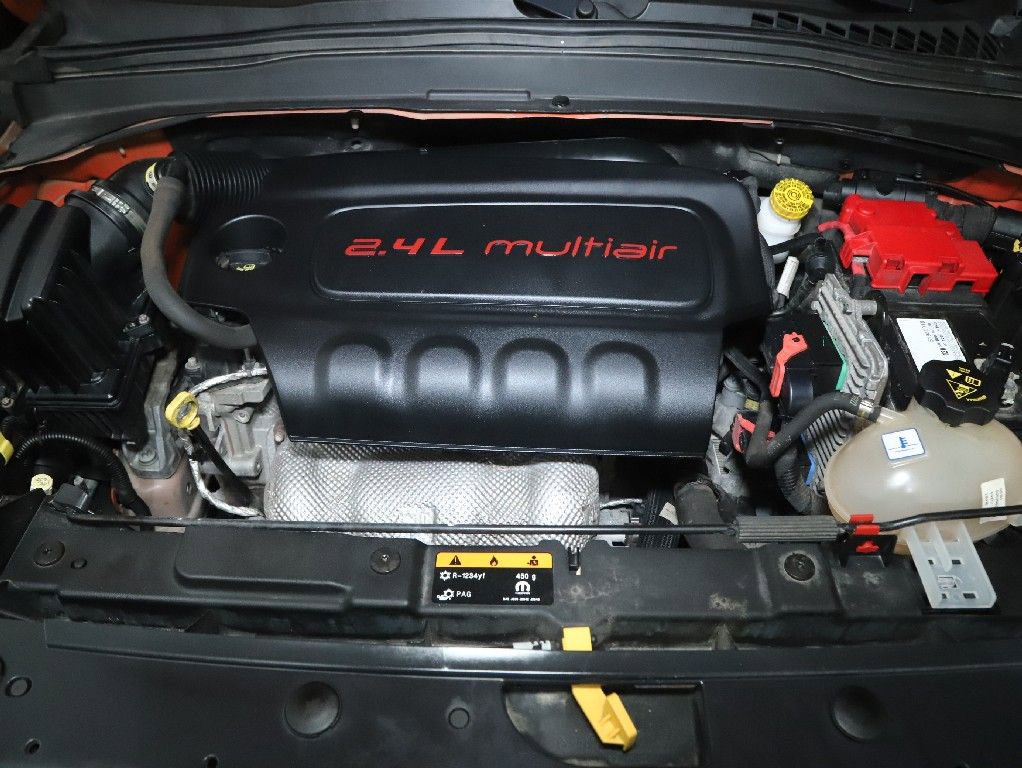 Used 2018 Jeep Renegade Latitude FWD image 33