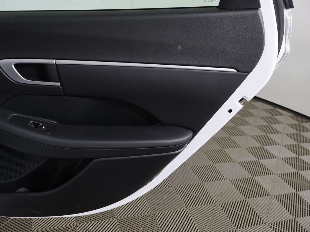 Used 2025 Hyundai Sonata SEL FWD image 22