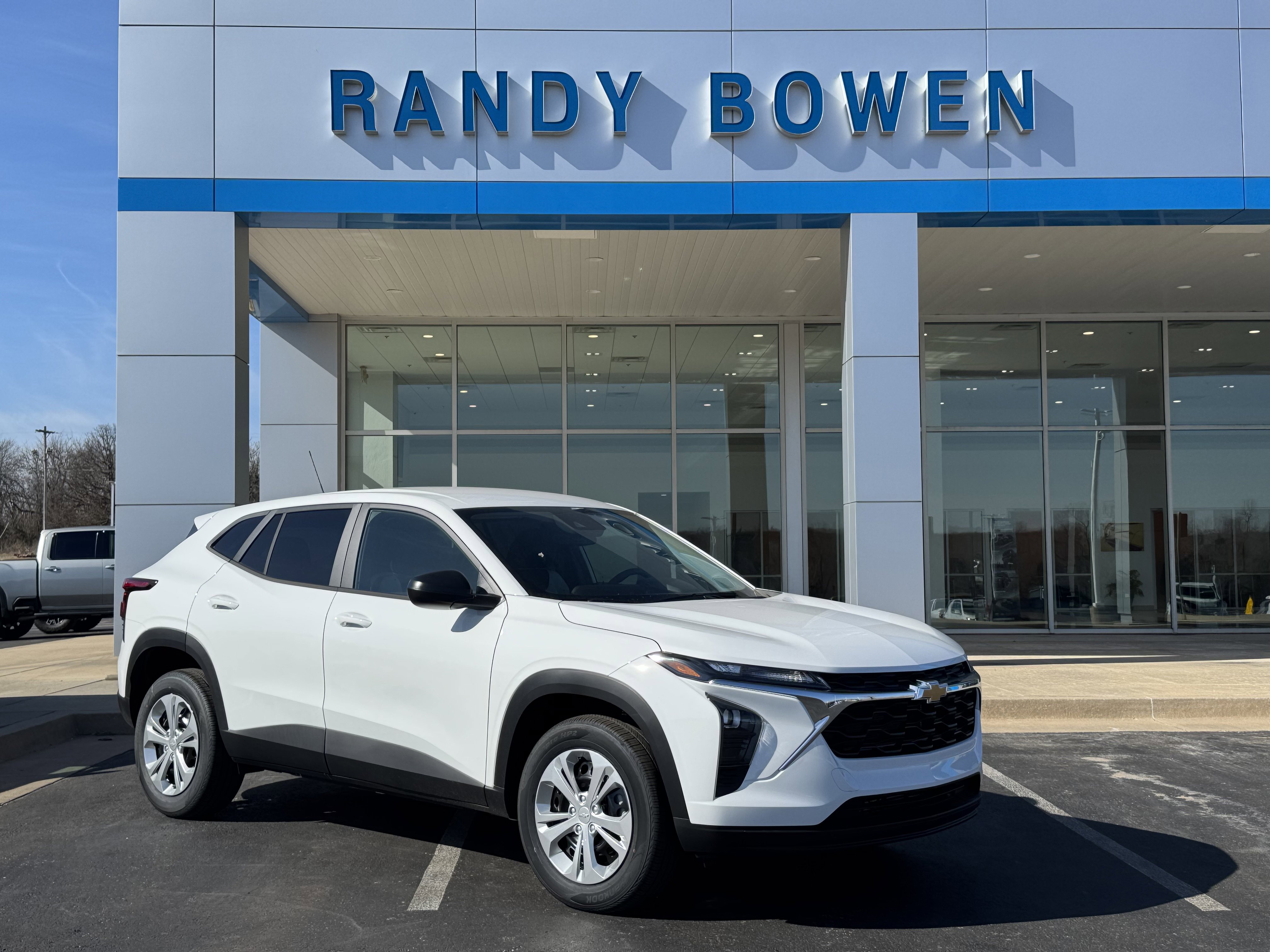 New 2026 Chevrolet Trax LS w/ Driver Confidence Package video 1