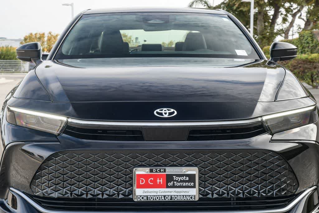 Used 2026 Toyota Crown AWD/4WD image 4