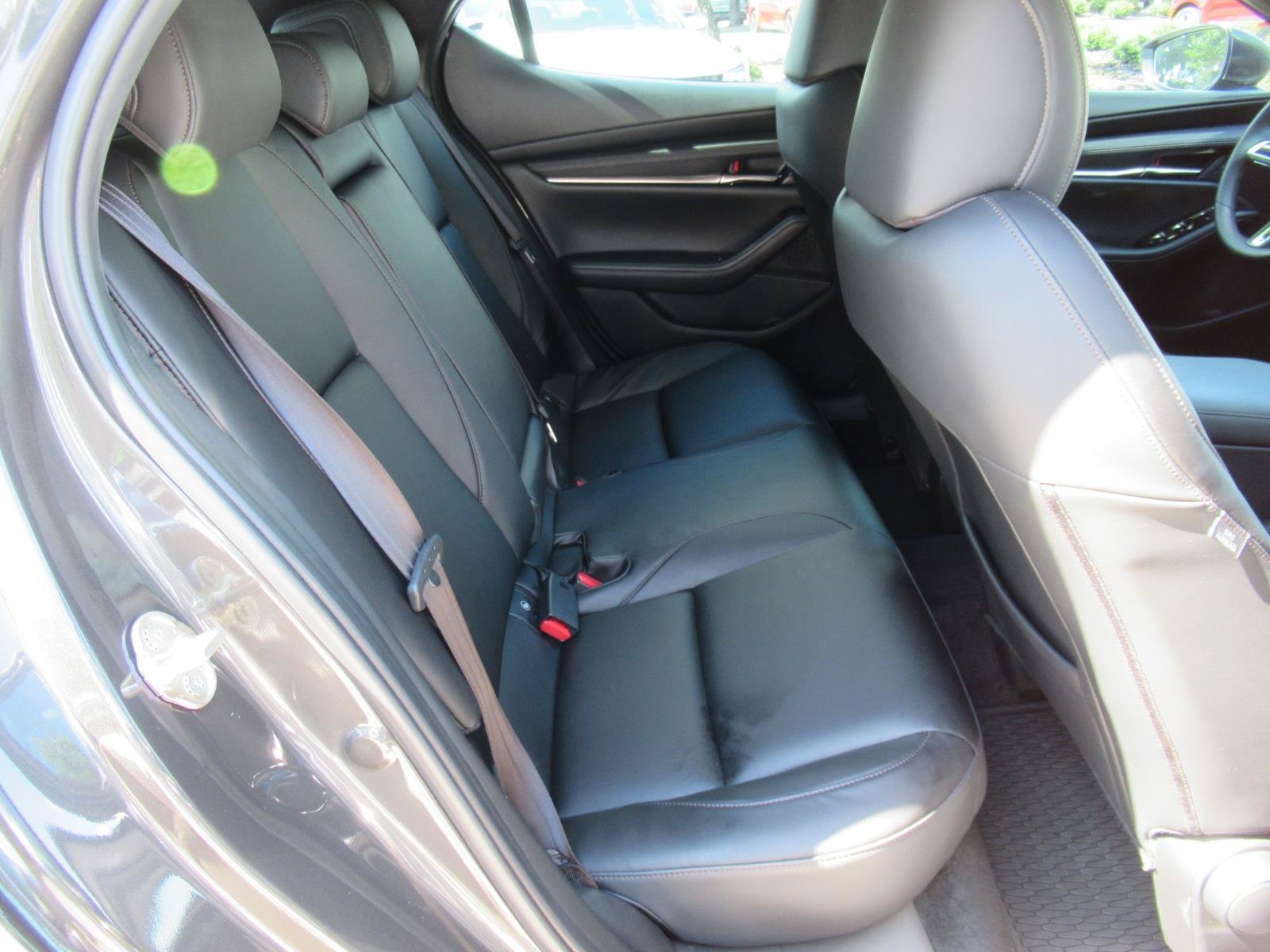 Used 2021 MAZDA MAZDA3 s FWD image 35