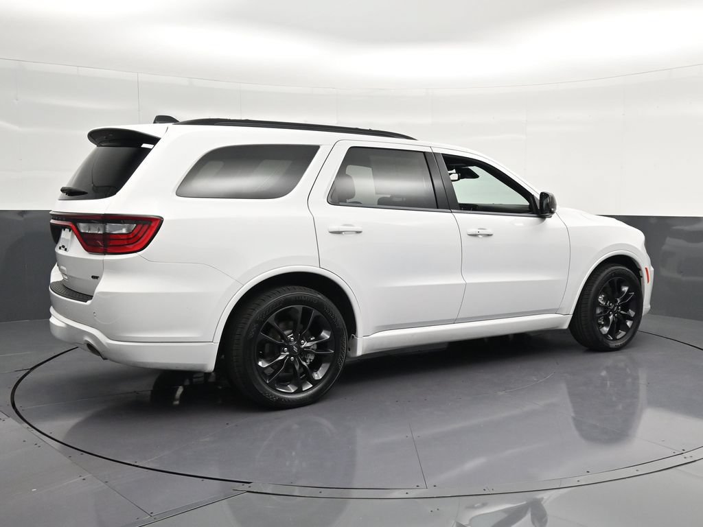 Used 2023 Dodge Durango GT RWD image 3