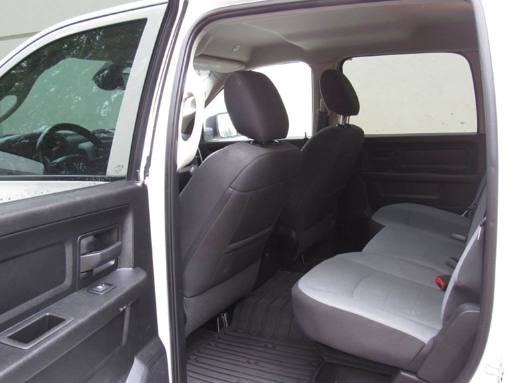 Used 2023 RAM 1500 Express w/ Wheel & Sound Group AWD/4WD image 17