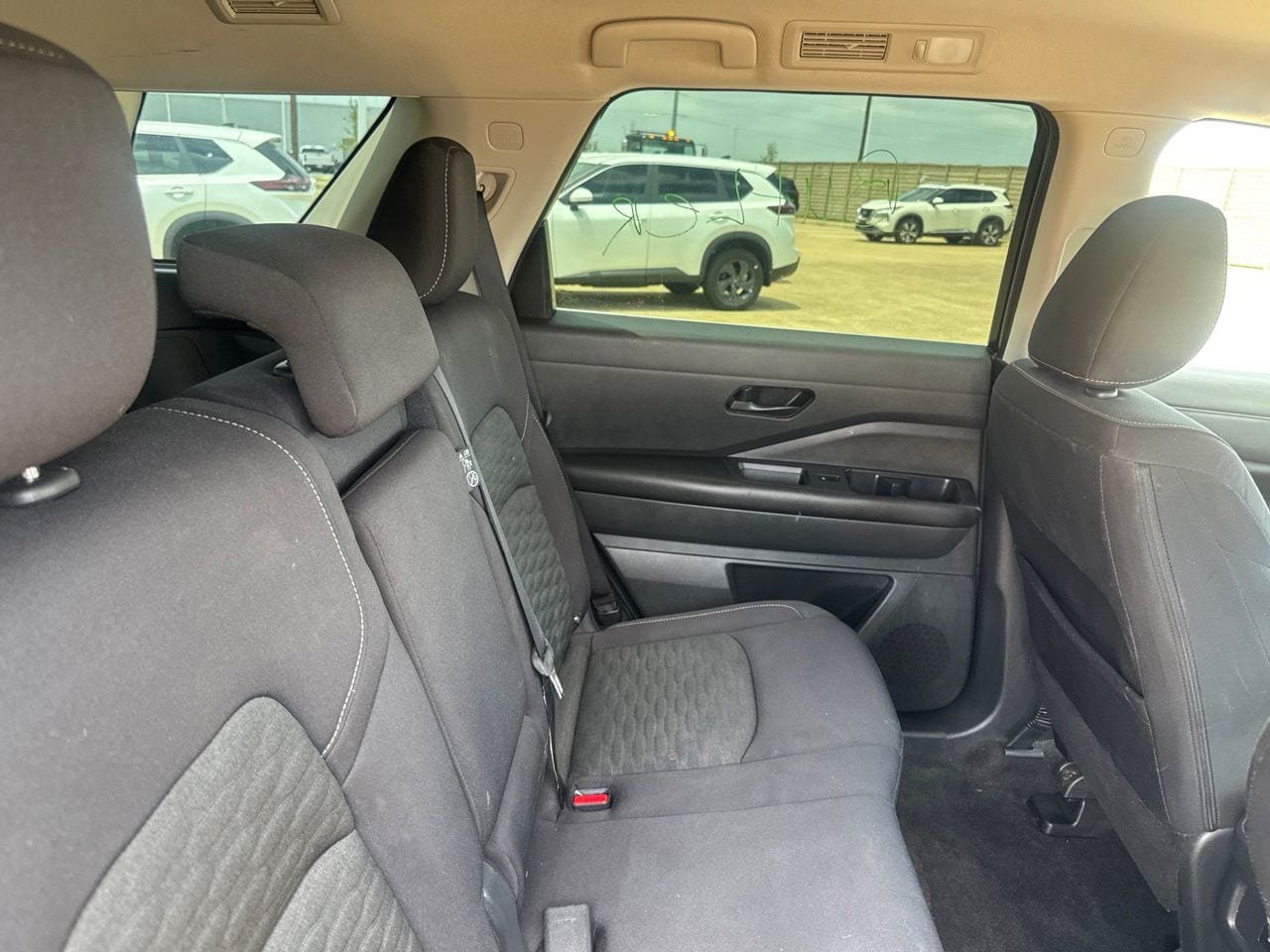 Certified 2023 Nissan Pathfinder SV w/ Lighting Package (N92) FWD image 32