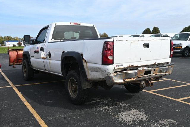 Used 2004 Chevrolet Silverado 2500 W/T w/ Snow Plow Prep Package AWD/4WD image 6
