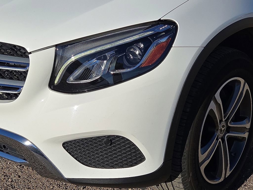 Used 2019 Mercedes-Benz GLC 300 w/ Premium Package image 10