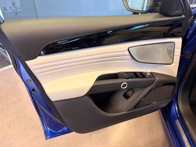 Used 2024 Maserati Grecale GT AWD/4WD image 19