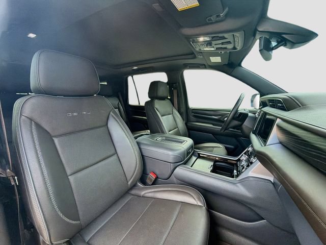 Used 2022 GMC Yukon Denali AWD/4WD image 16