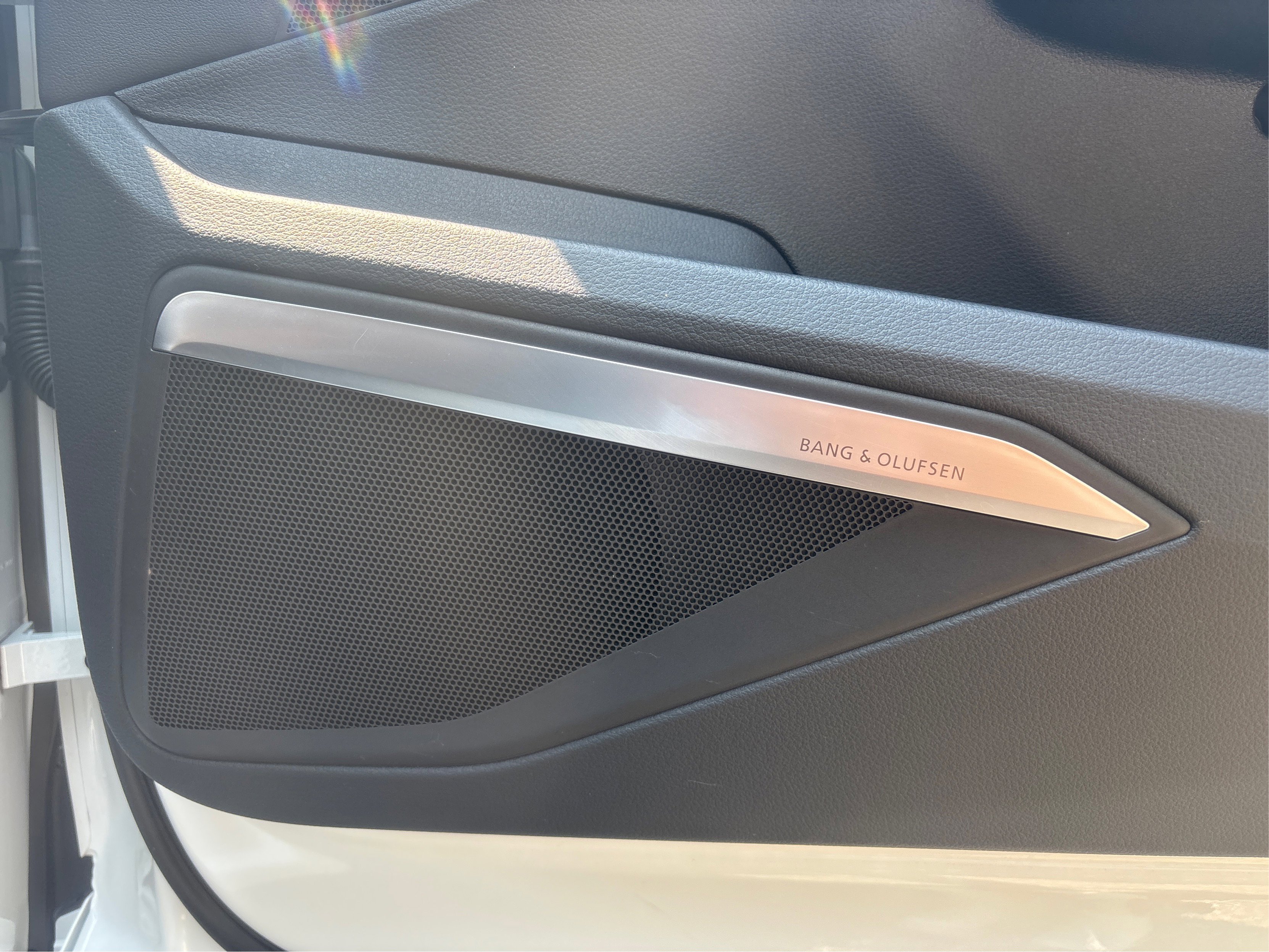 Used 2024 Audi Q8 e-tron Premium Plus w/ Premium Plus Package image 50