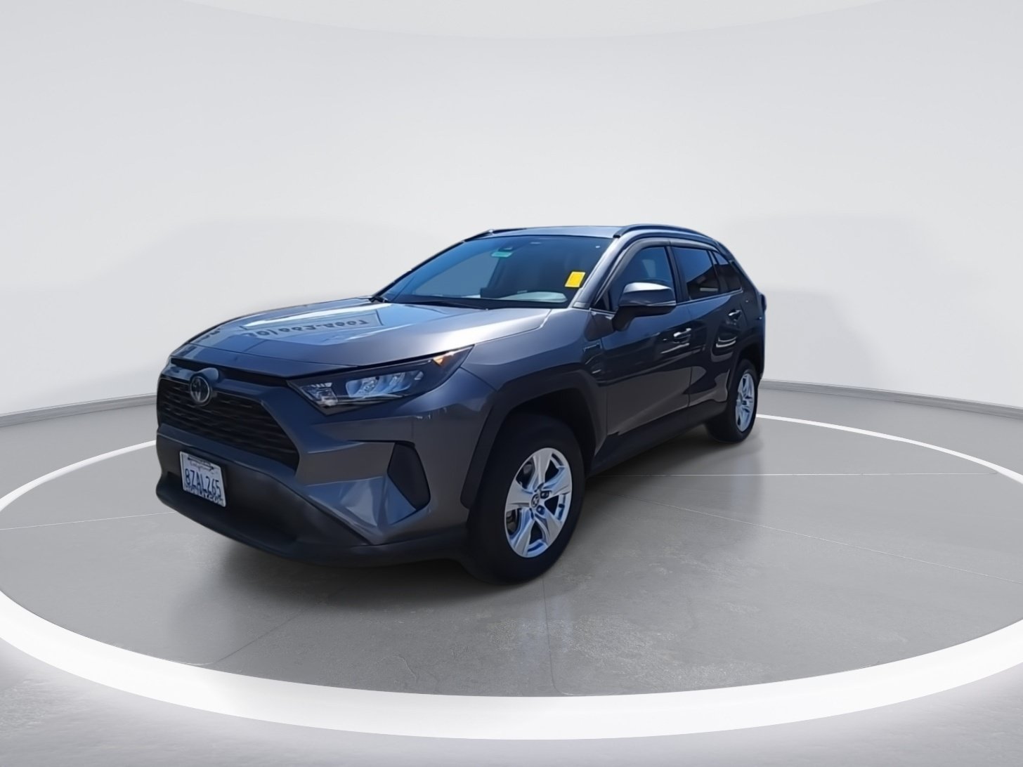 Used 2021 Toyota RAV4 LE AWD/4WD image 4