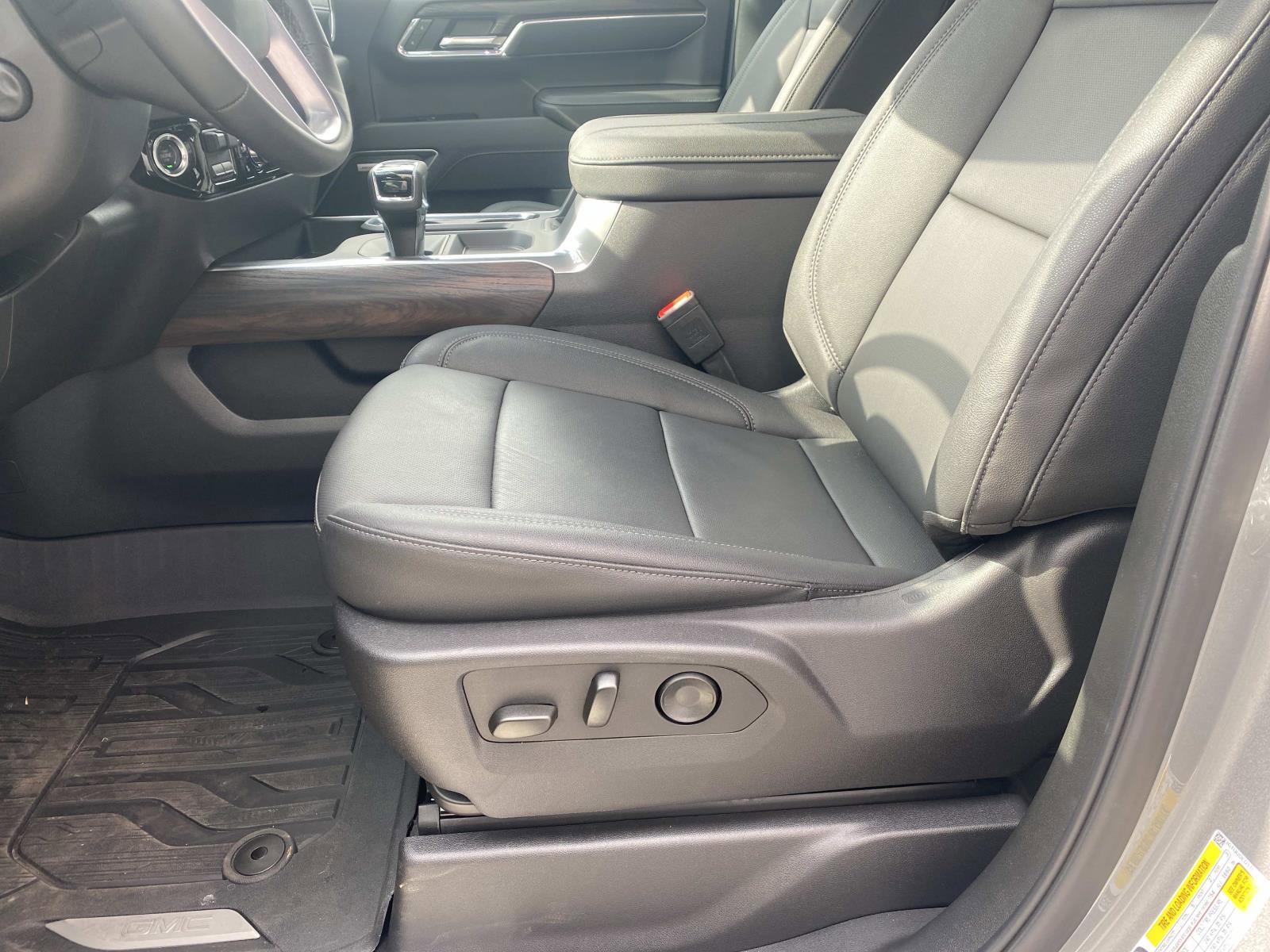 Used 2026 GMC Sierra 1500 SLT w/ SLT Premium Plus Package image 21