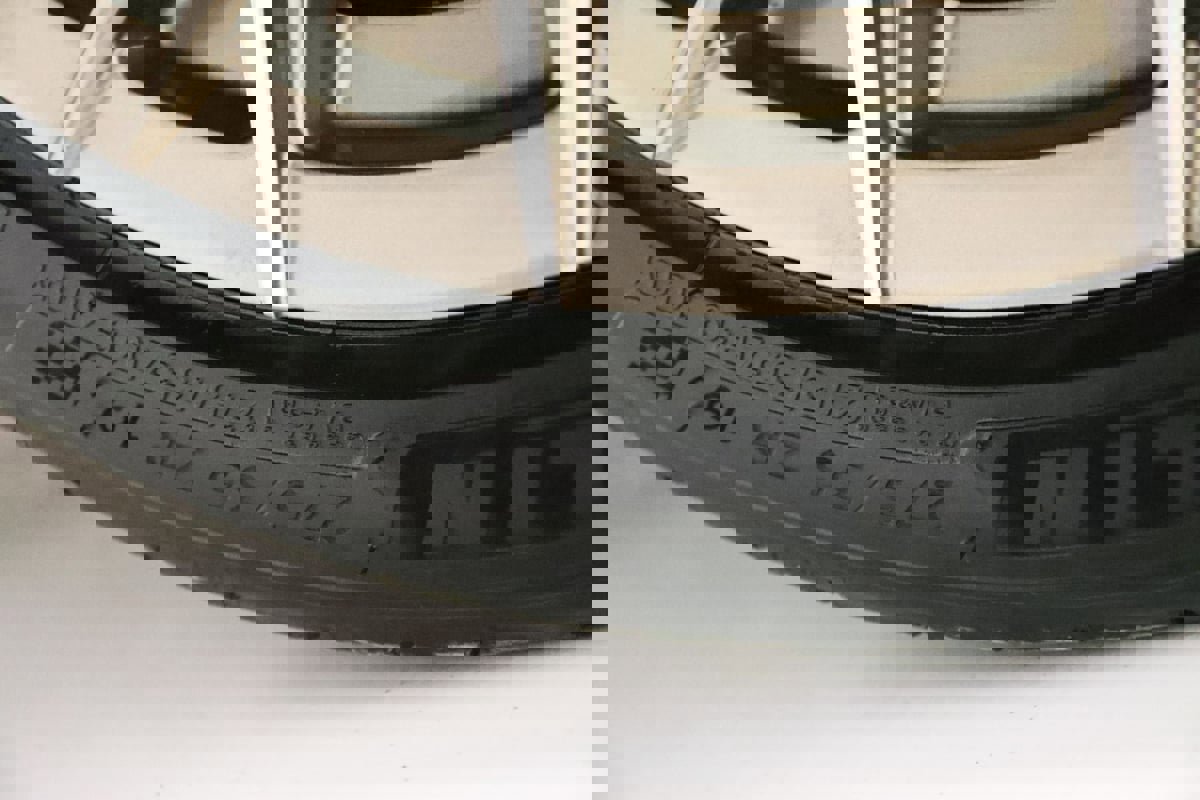 Used 2006 Aston Martin DB9 Coupe RWD image 25