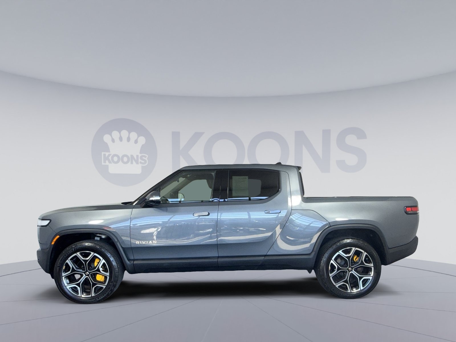 Used 2022 Rivian R1T Adventure AWD/4WD image 2