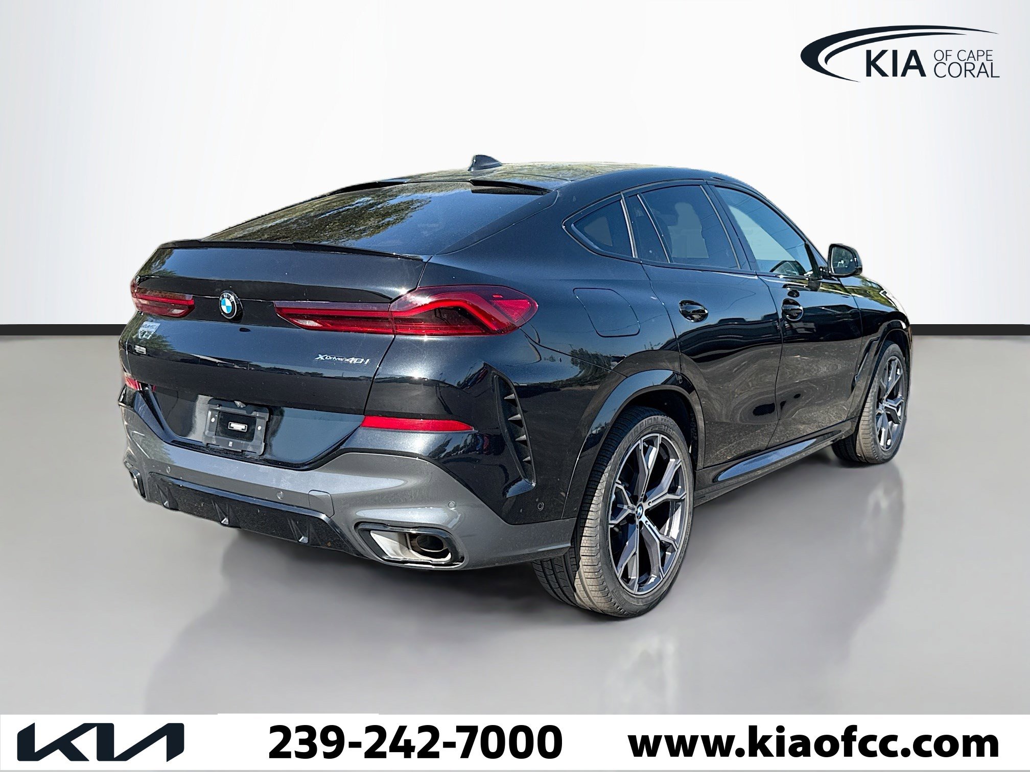 Used 2023 BMW X6 xDrive40i w/ M Sport Package image 5