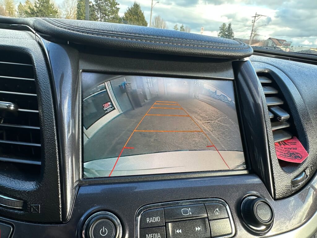 Used 2017 Chevrolet Impala LT image 21