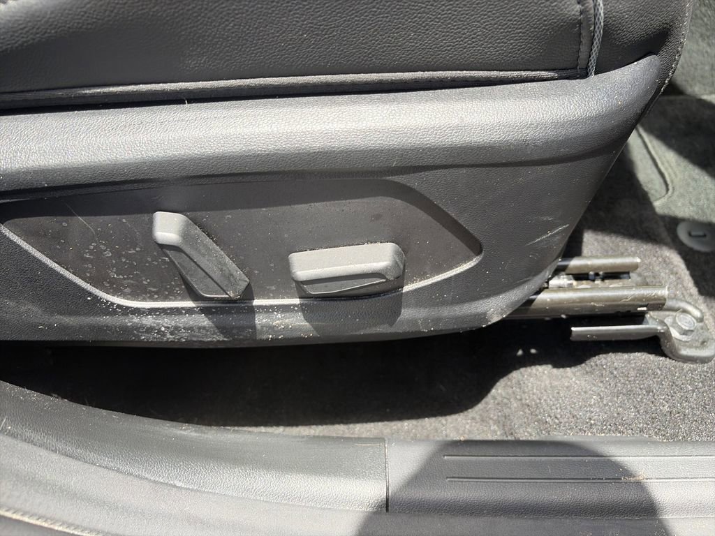 Used 2023 Hyundai Tucson Limited AWD/4WD image 36