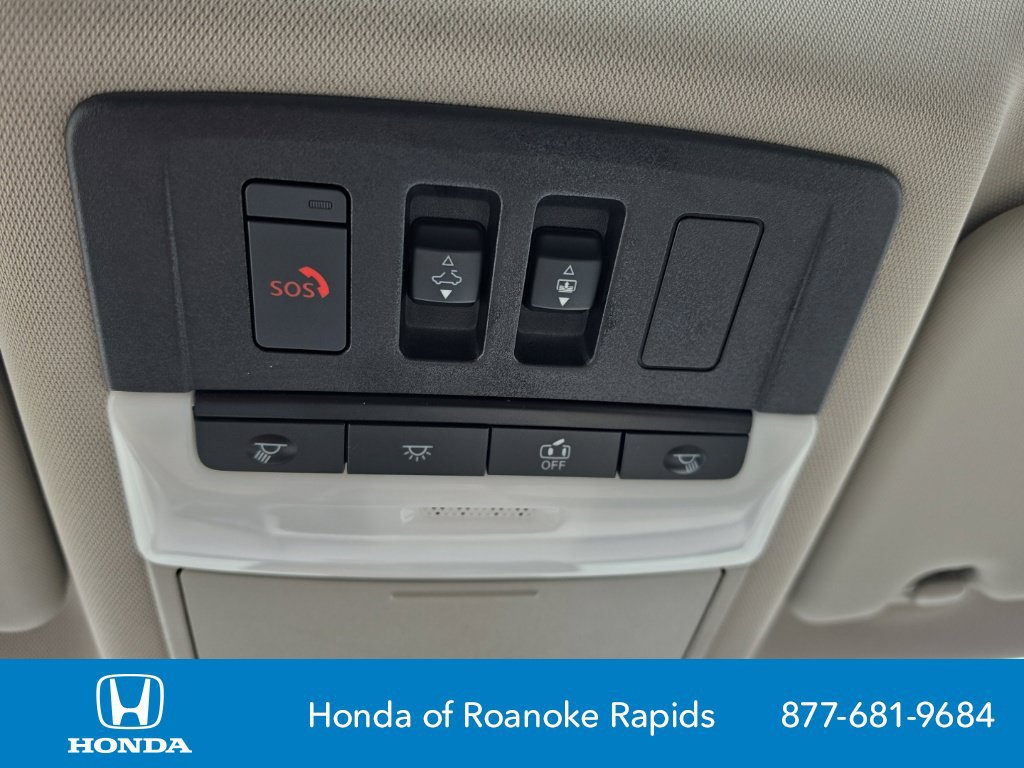Used 2022 Nissan Rogue SL w/ SL Premium Package FWD image 16