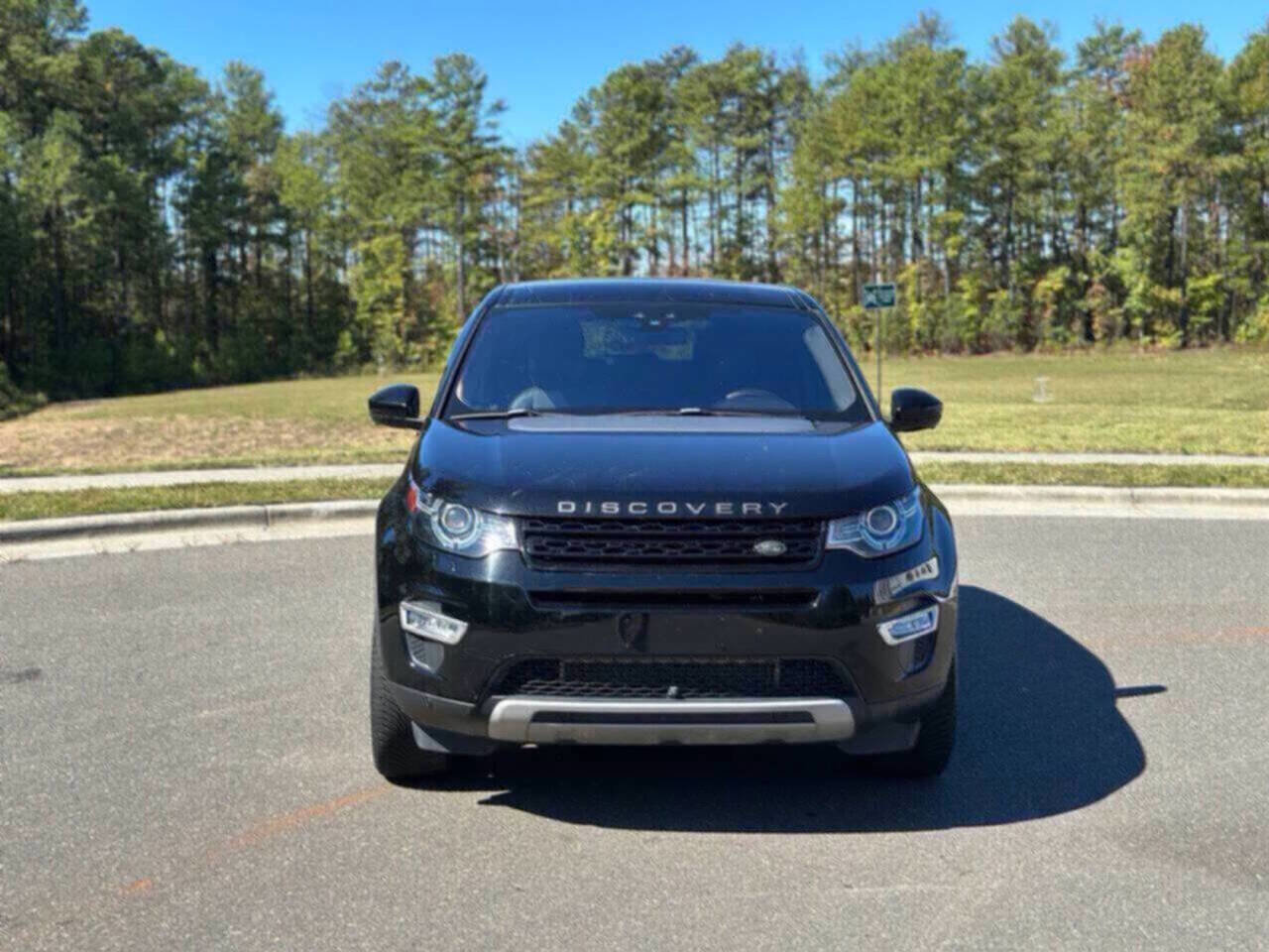 Used 2017 Land Rover Discovery Sport HSE Luxury AWD/4WD image 2