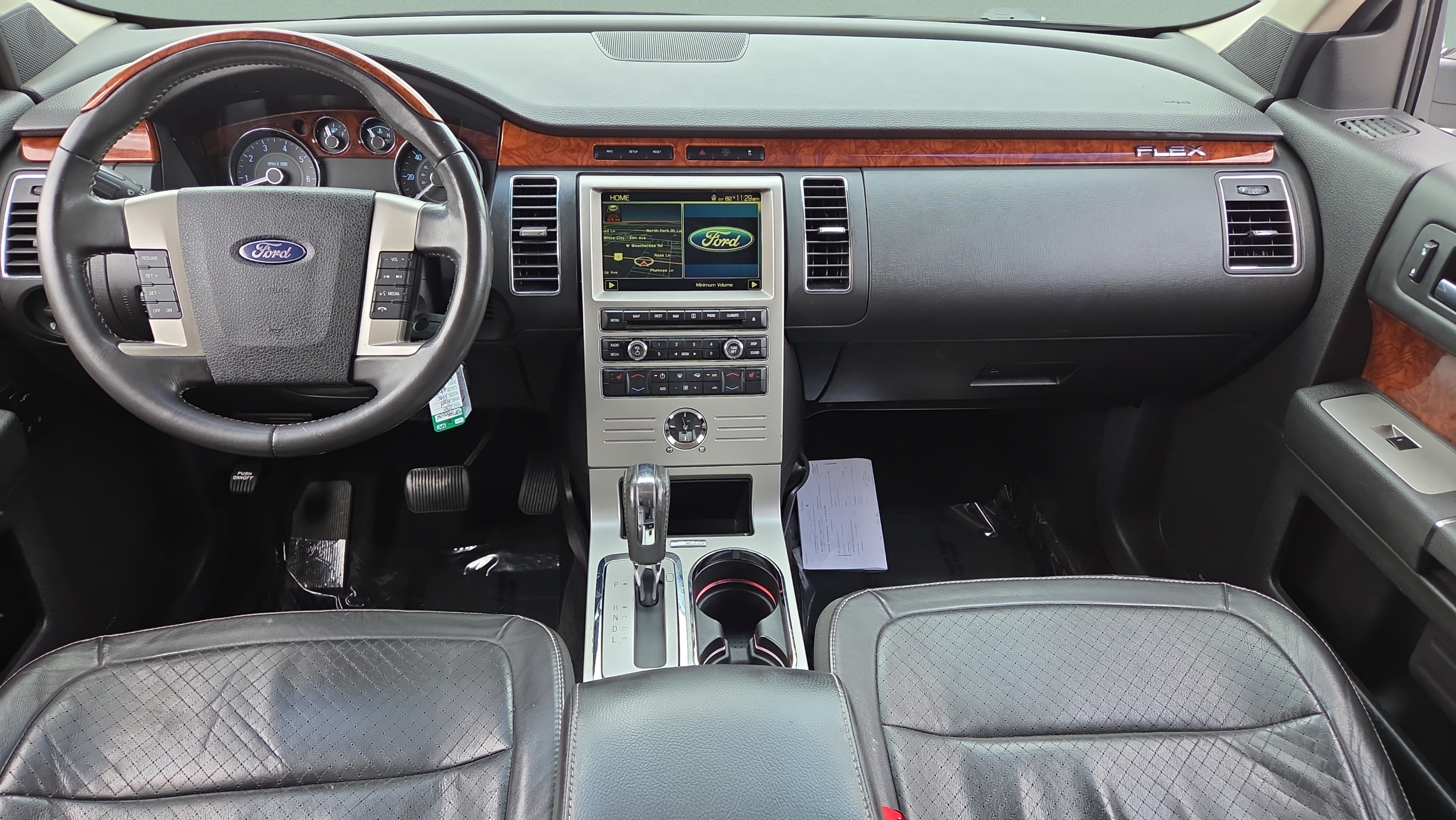 Used 2010 Ford Flex Limited FWD image 13