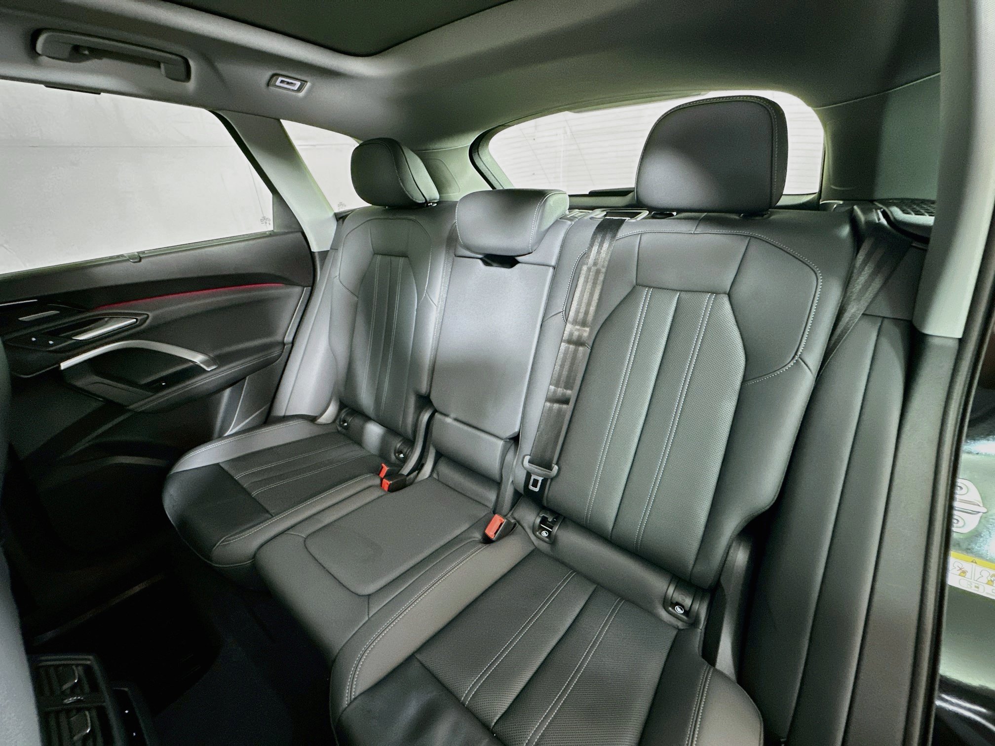 Used 2025 Audi Q5 Premium Plus w/ Premium Plus AWD/4WD image 24