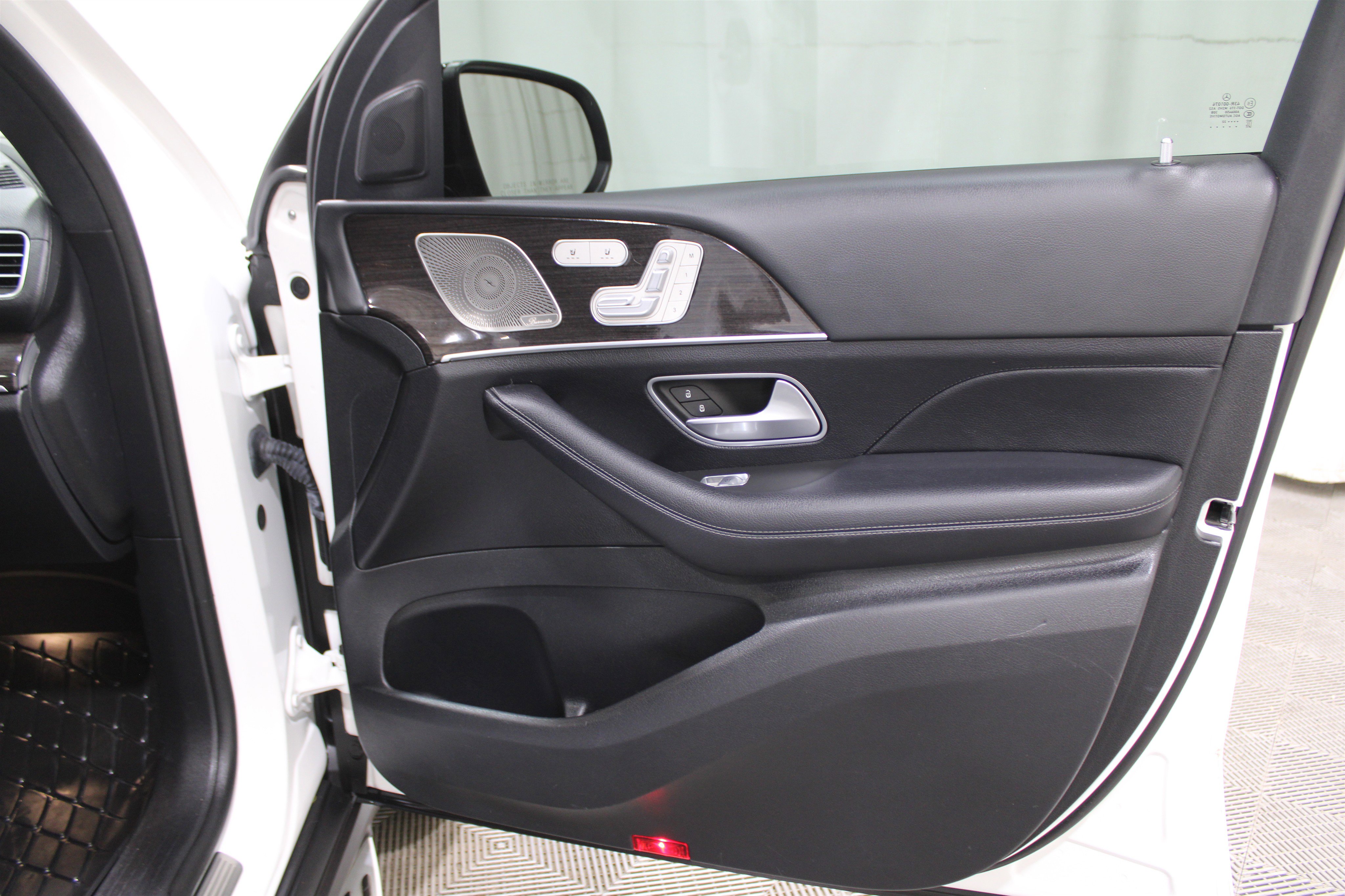 Used 2022 Mercedes-Benz GLS 450 4MATIC image 30