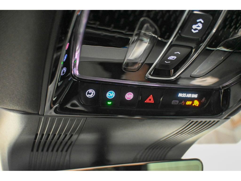 New 2026 Cadillac Vistiq Sport AWD/4WD image 32