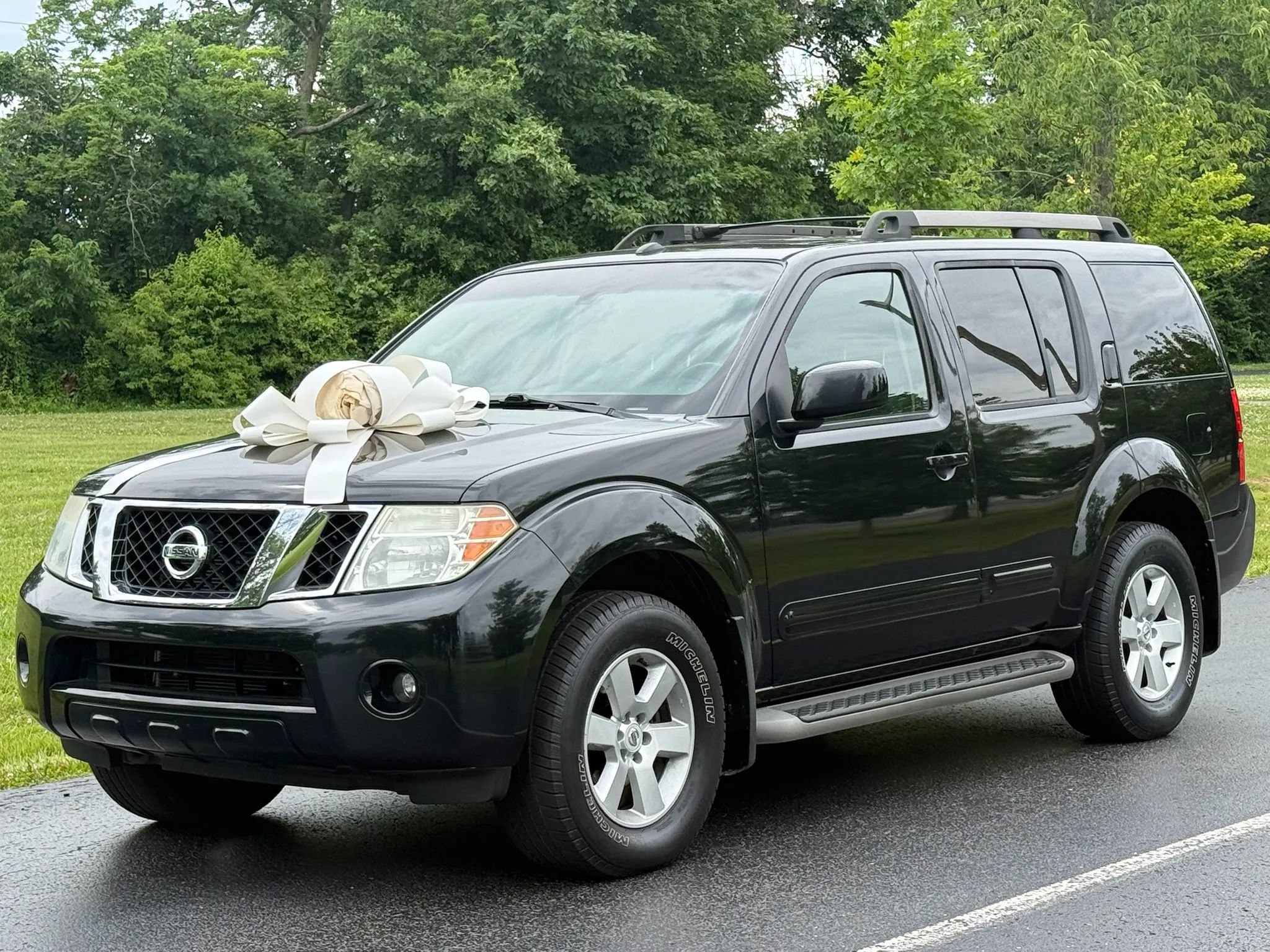 Used 2008 Nissan Pathfinder SE w/ Leather Pkg AWD/4WD image 1